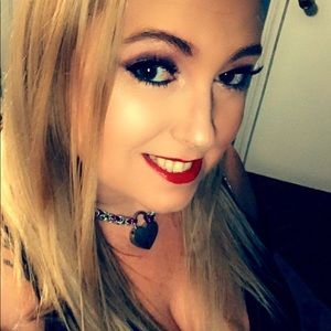 Meet your Posher, Desiree